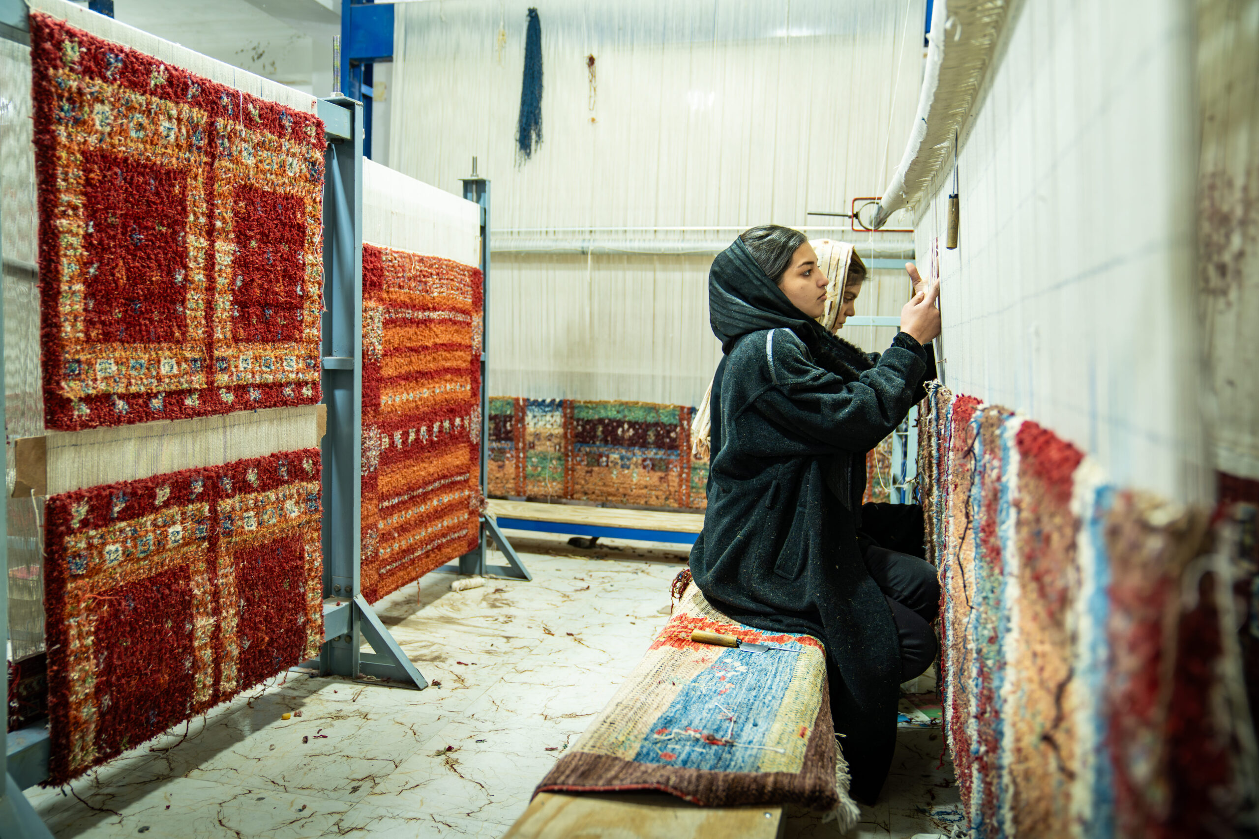 Post Graduation Carpet Weaving (3)