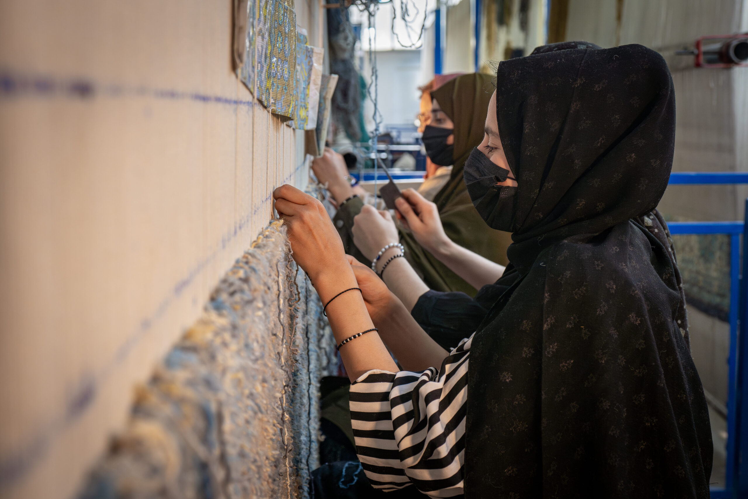 Post Graduation Carpet Weaving (4)
