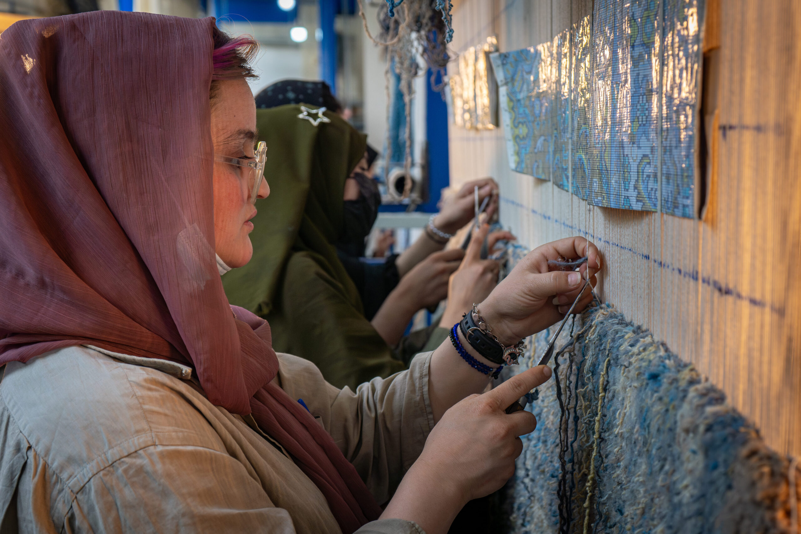 Post Graduation Carpet Weaving (6)